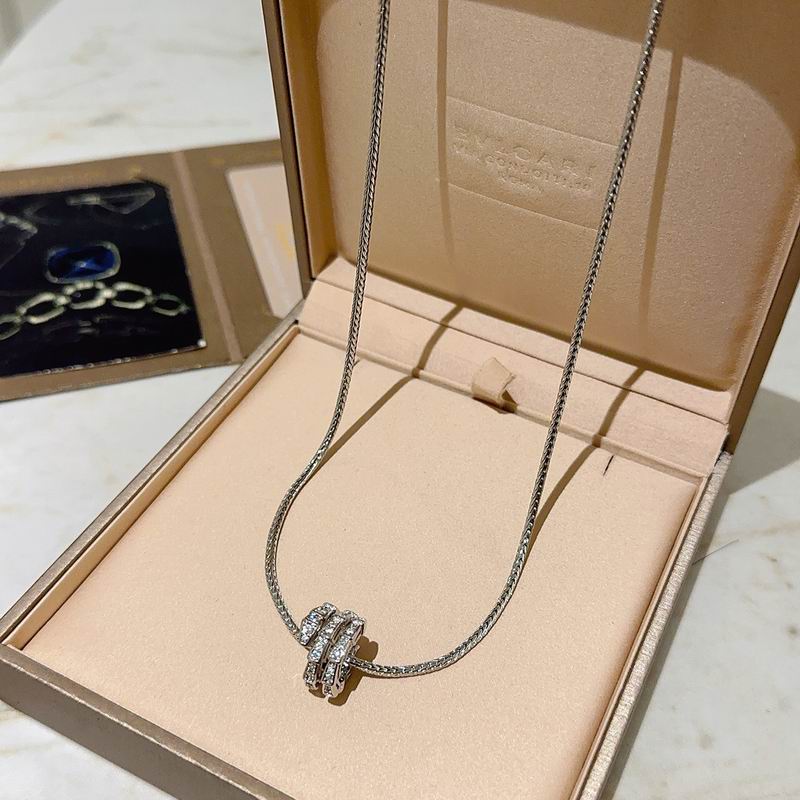 Bvlgari necklace 11yxx53